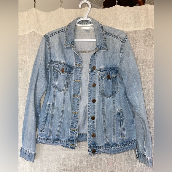 Denim jacket/ size M - Picture 1 of 5